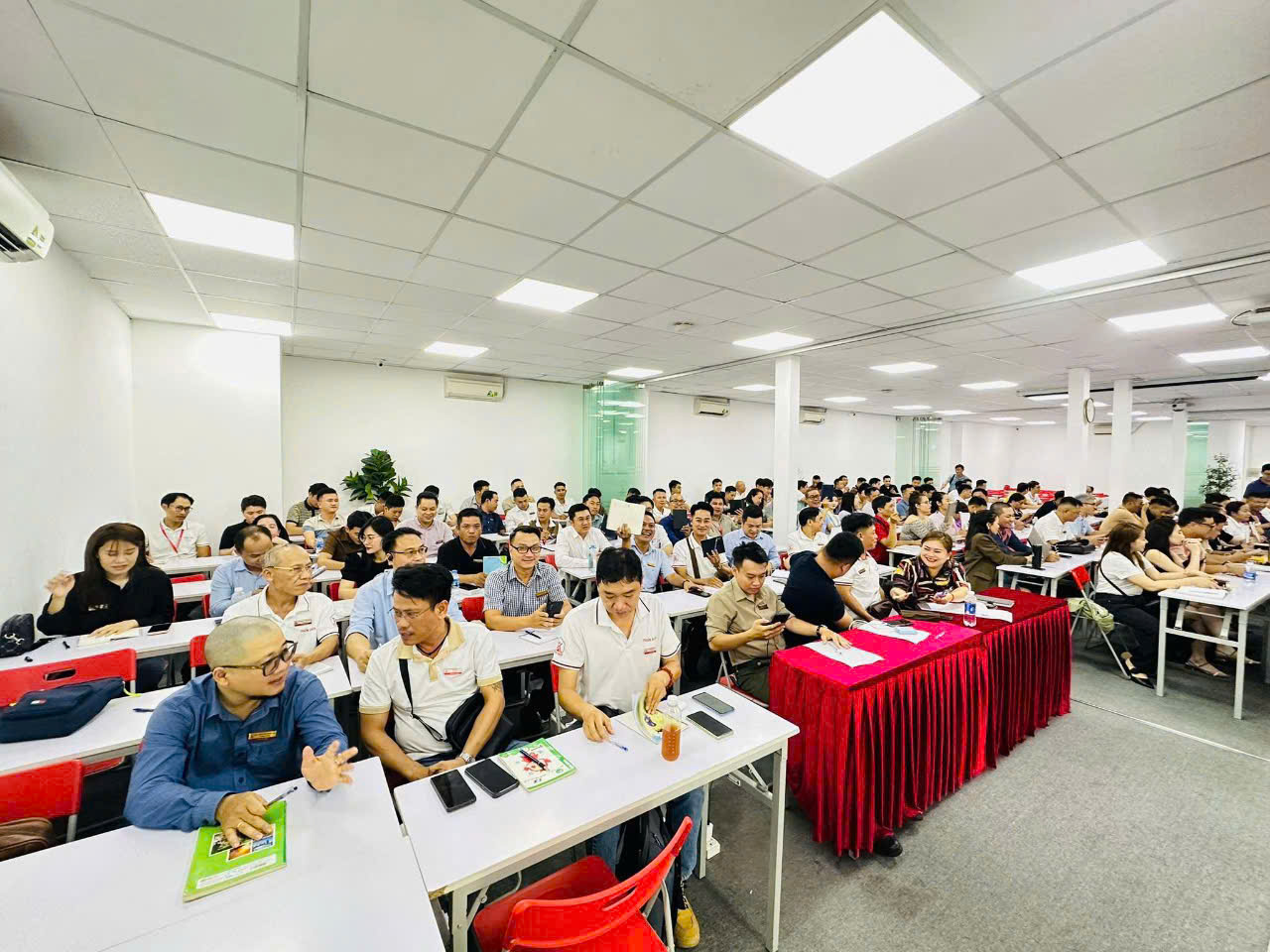 ed26de2d-7233-4ab4-86af-6d2deb5d31f5